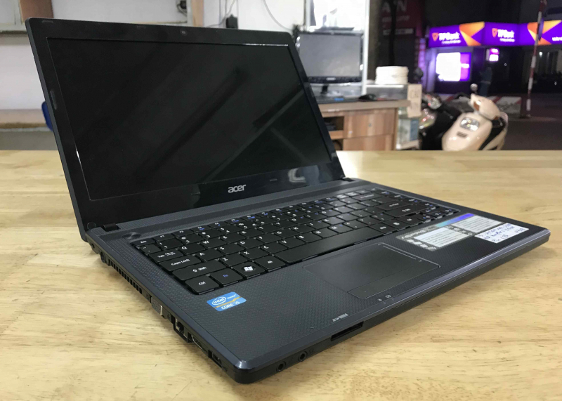 Laptop Acer chíp Intel Core i5 2.6Ghz, ram 4G, HDD 320G