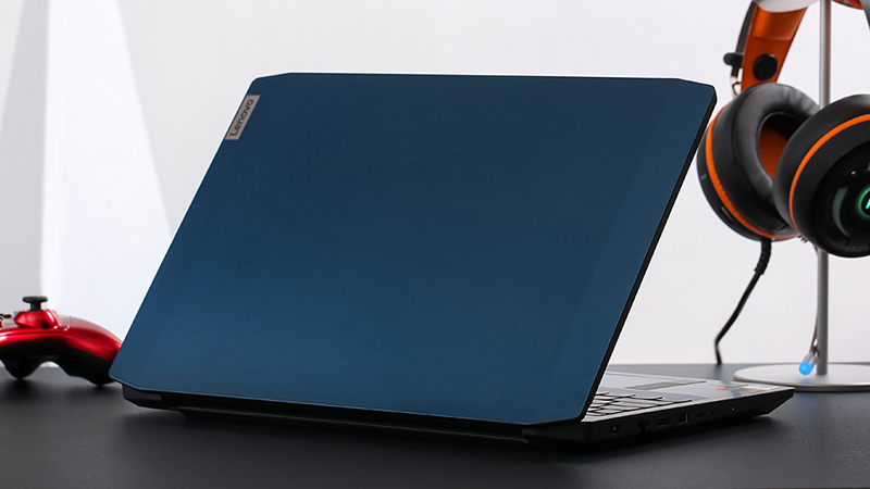 Thiết kế màu xanh dương của Lenovo IdeaPad Gaming 3 15IMH05 i5