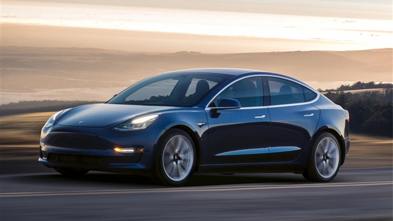 Với lượt đặt mua khủng, Model 3 là chiếc xe rất hot của Tesla